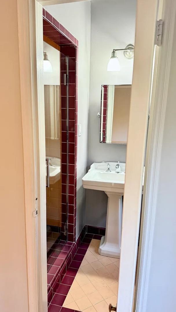 Detail Gallery Image 21 of 24 For 8417 Fountain, West Hollywood,  CA 90069 - 2 Beds | 2 Baths