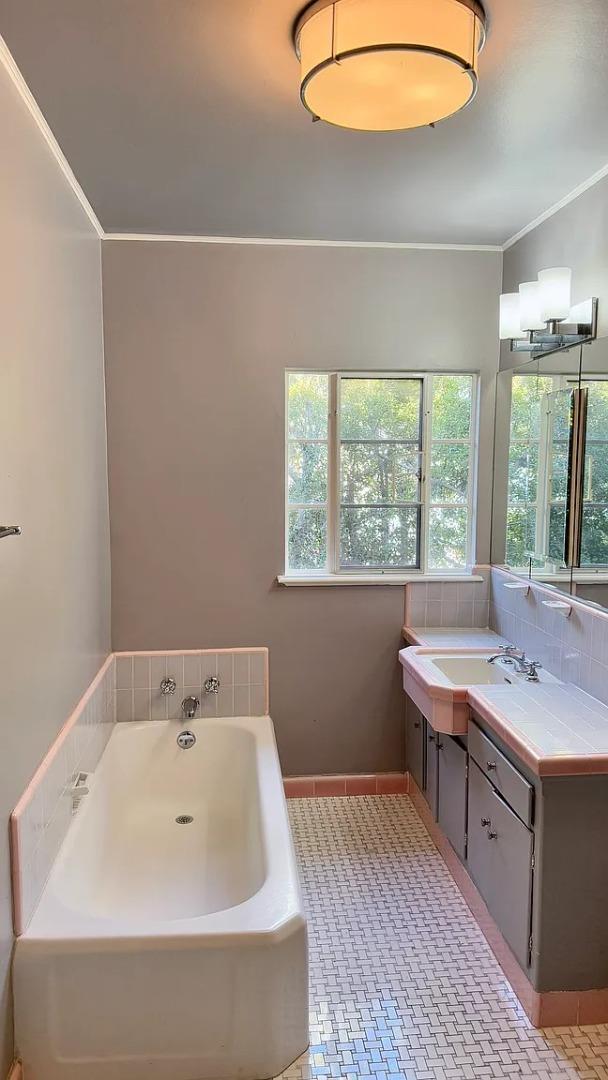 Detail Gallery Image 22 of 24 For 8417 Fountain, West Hollywood,  CA 90069 - 2 Beds | 2 Baths