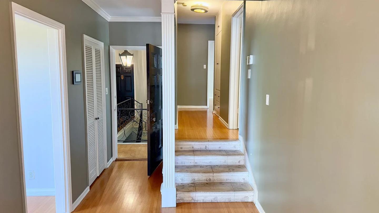Detail Gallery Image 4 of 24 For 8417 Fountain, West Hollywood,  CA 90069 - 2 Beds | 2 Baths