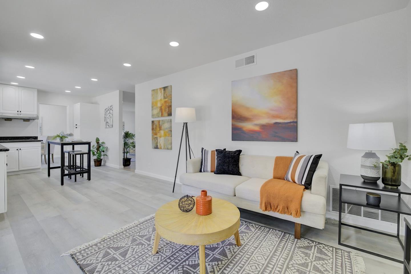 Detail Gallery Image 20 of 49 For 3517 Dahill Ct, San Jose,  CA 95121 - 4 Beds | 2/1 Baths