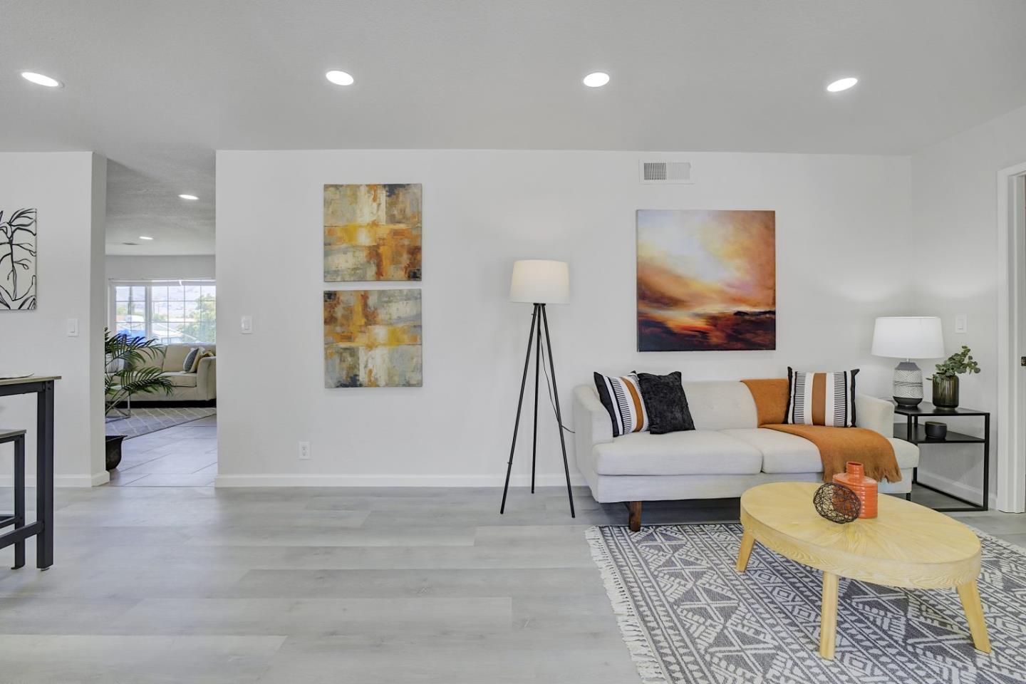 Detail Gallery Image 22 of 49 For 3517 Dahill Ct, San Jose,  CA 95121 - 4 Beds | 2/1 Baths