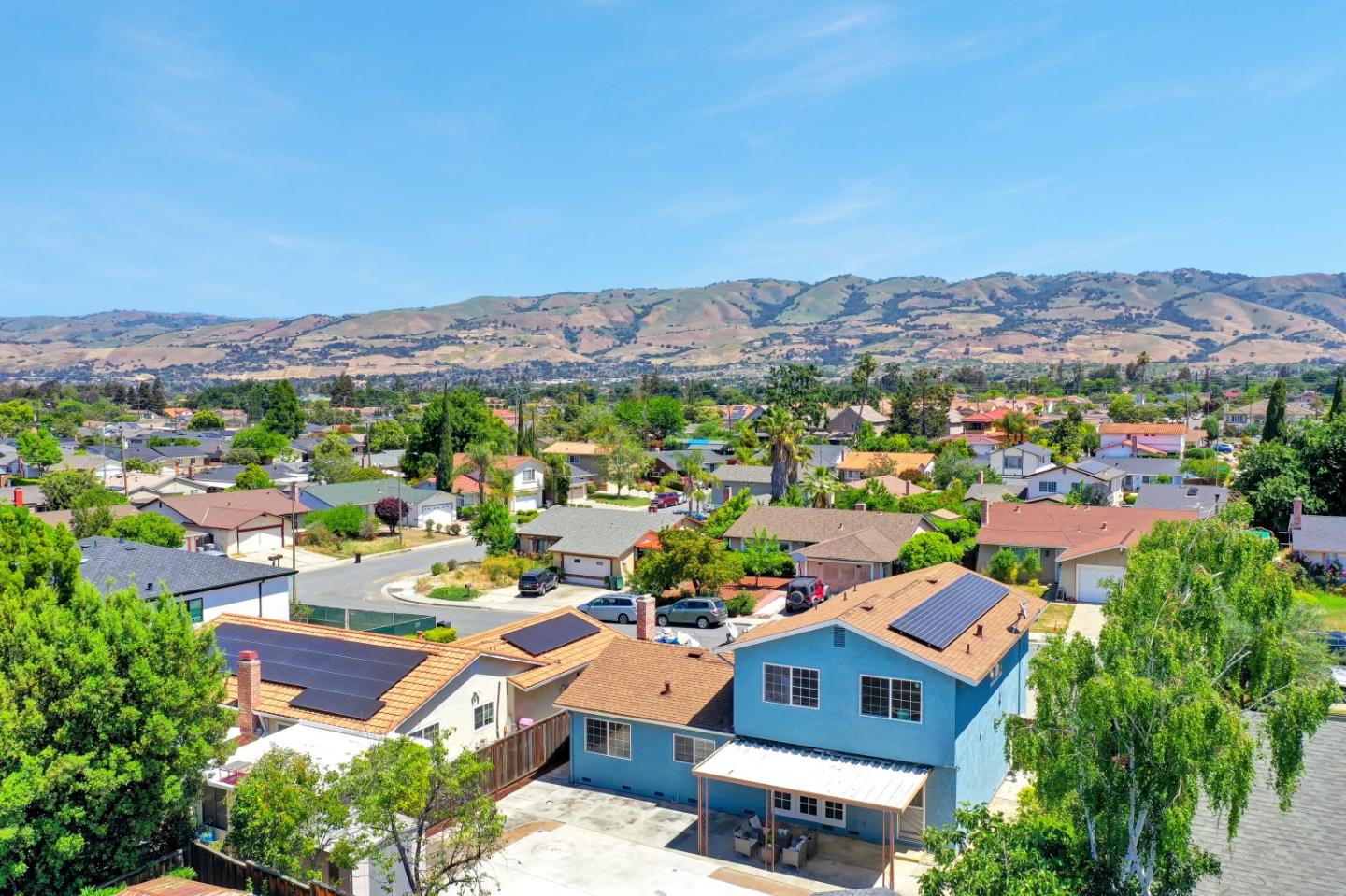 Detail Gallery Image 47 of 49 For 3517 Dahill Ct, San Jose,  CA 95121 - 4 Beds | 2/1 Baths