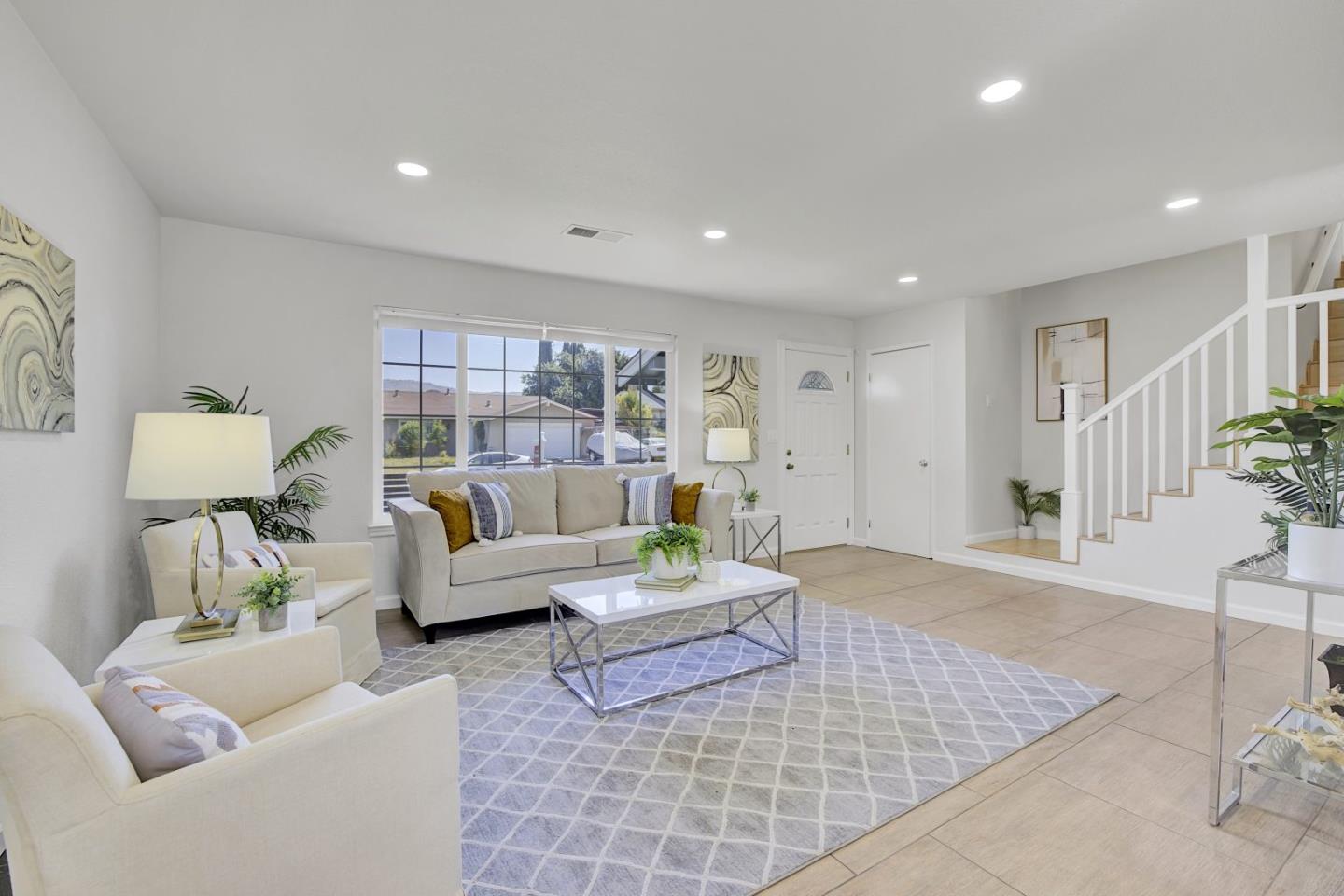 Detail Gallery Image 6 of 49 For 3517 Dahill Ct, San Jose,  CA 95121 - 4 Beds | 2/1 Baths
