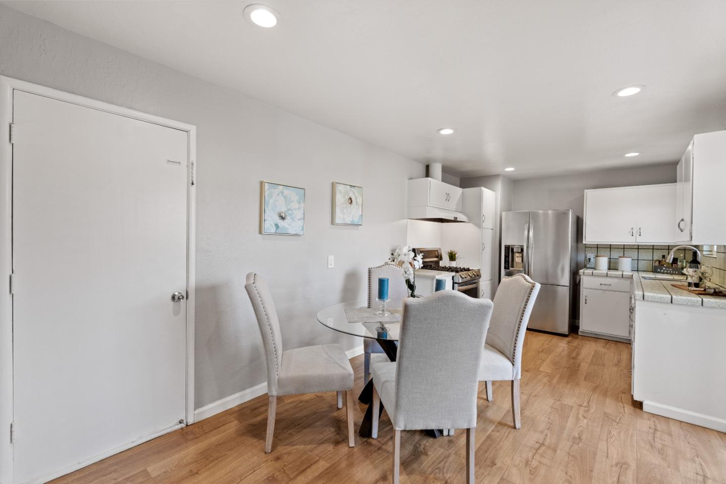 Detail Gallery Image 12 of 55 For 870 S Jackson Ave, San Jose,  CA 95116 - 4 Beds | 2 Baths