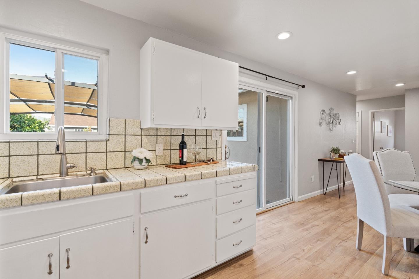 Detail Gallery Image 17 of 55 For 870 S Jackson Ave, San Jose,  CA 95116 - 4 Beds | 2 Baths