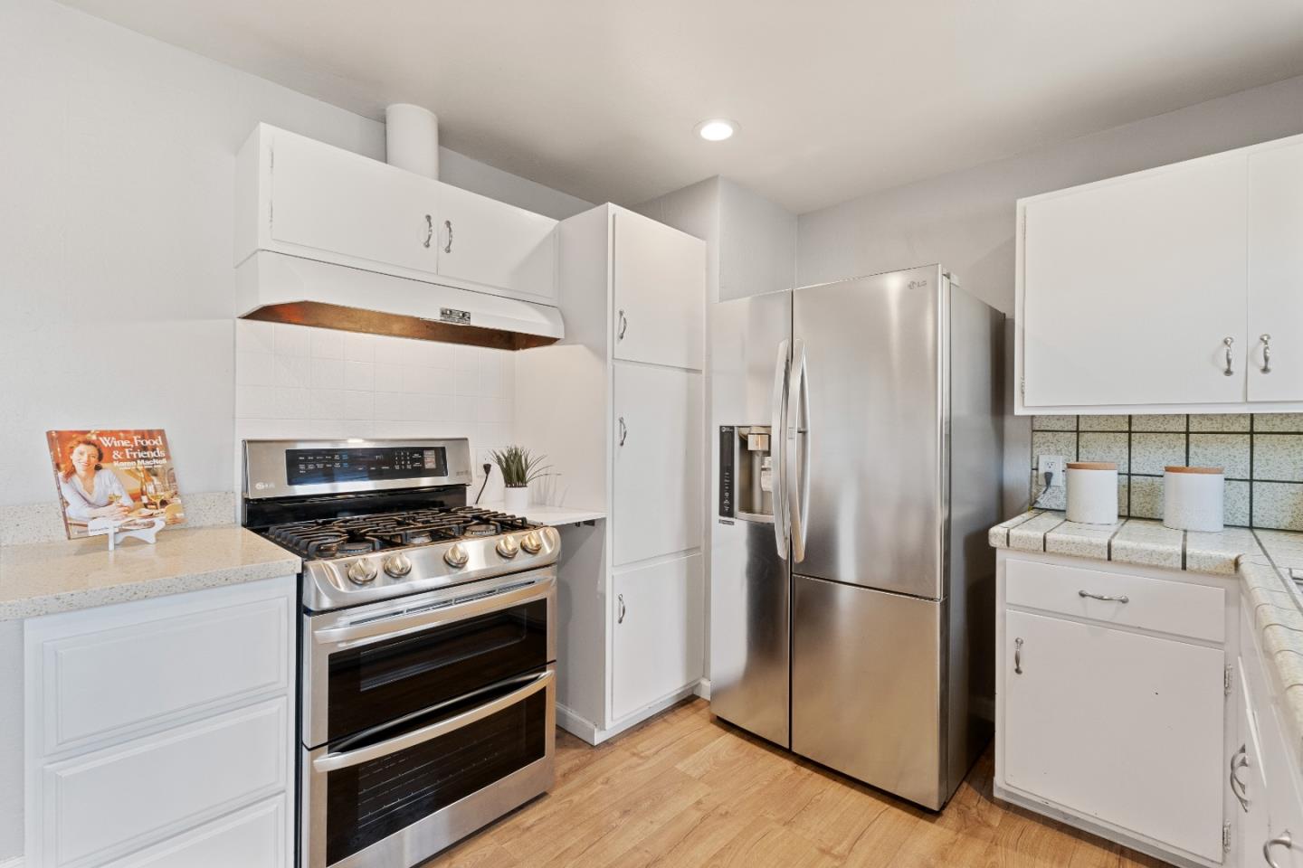 Detail Gallery Image 19 of 55 For 870 S Jackson Ave, San Jose,  CA 95116 - 4 Beds | 2 Baths