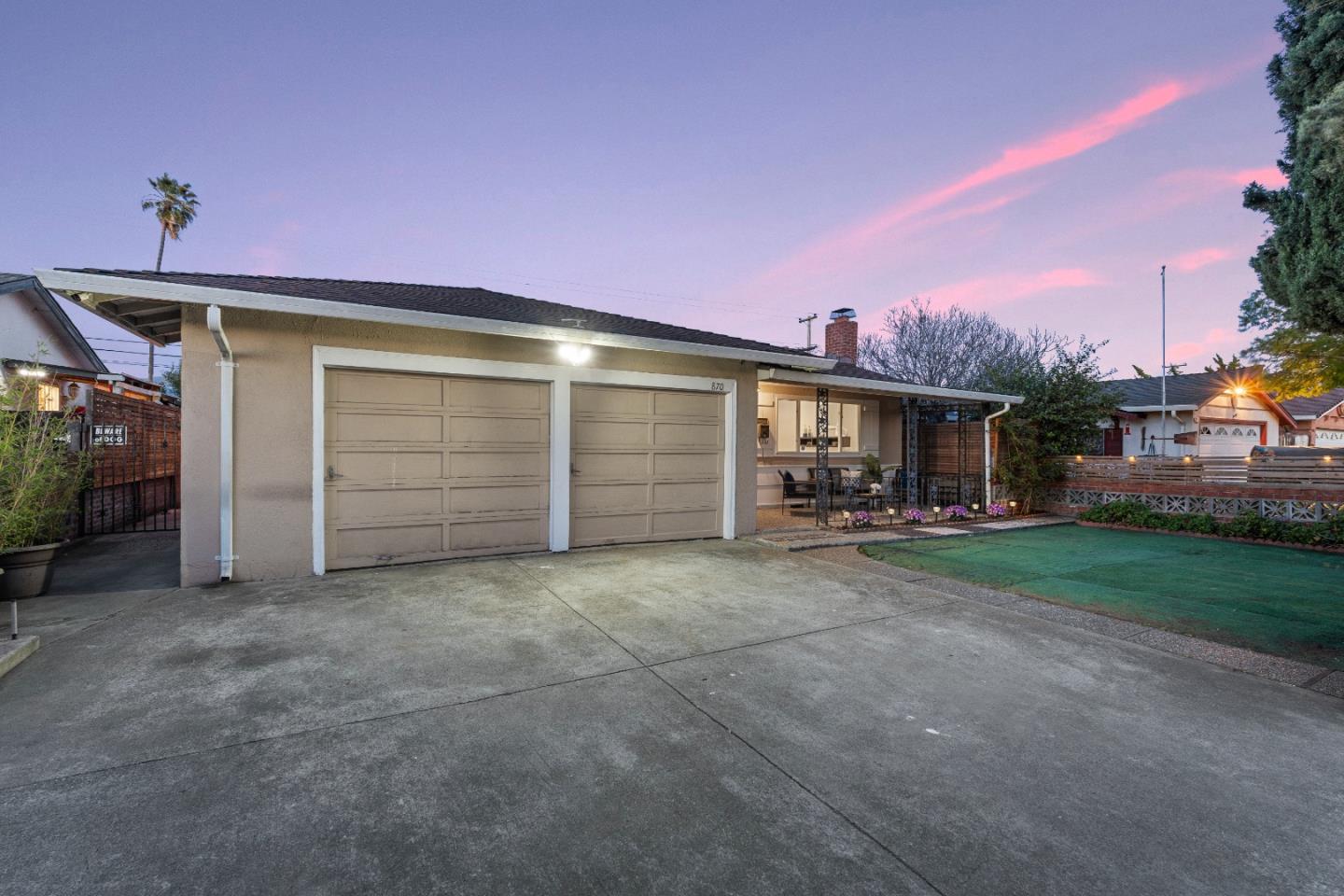 Detail Gallery Image 2 of 55 For 870 S Jackson Ave, San Jose,  CA 95116 - 4 Beds | 2 Baths