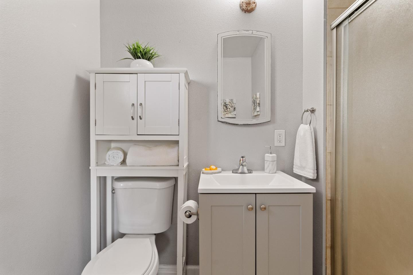 Detail Gallery Image 34 of 55 For 870 S Jackson Ave, San Jose,  CA 95116 - 4 Beds | 2 Baths