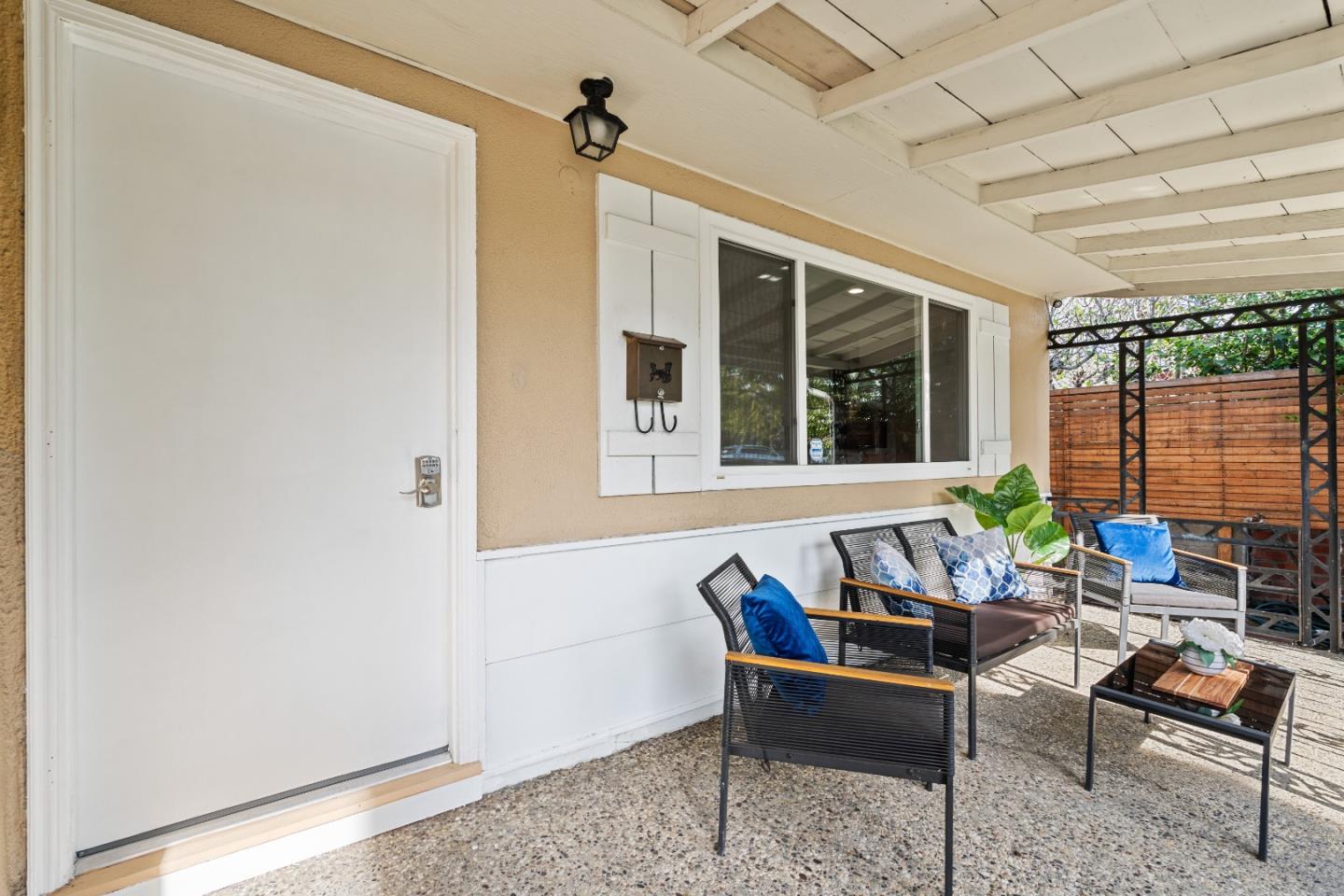 Detail Gallery Image 8 of 55 For 870 S Jackson Ave, San Jose,  CA 95116 - 4 Beds | 2 Baths