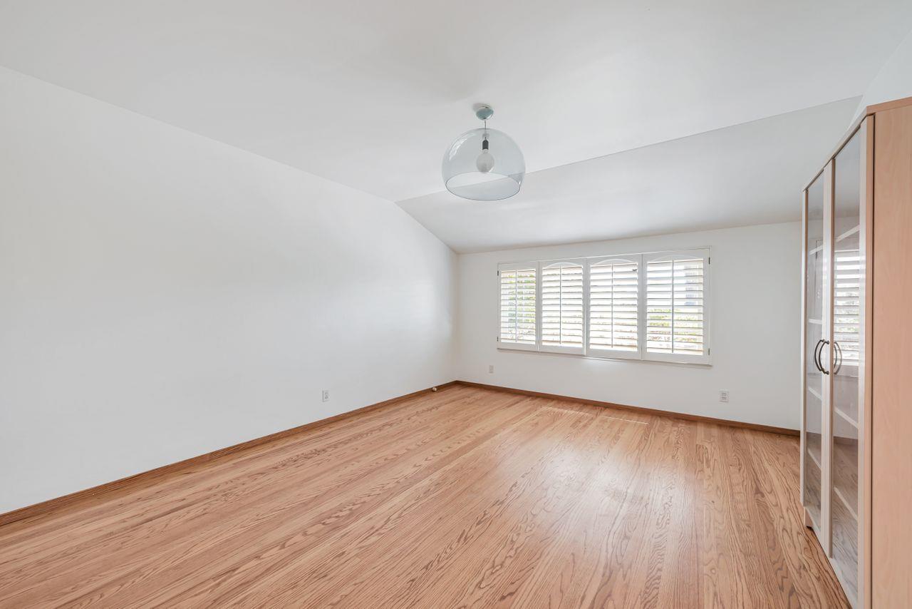 Detail Gallery Image 18 of 47 For 939 Poplar Ave, Sunnyvale,  CA 94086 - 3 Beds | 2 Baths