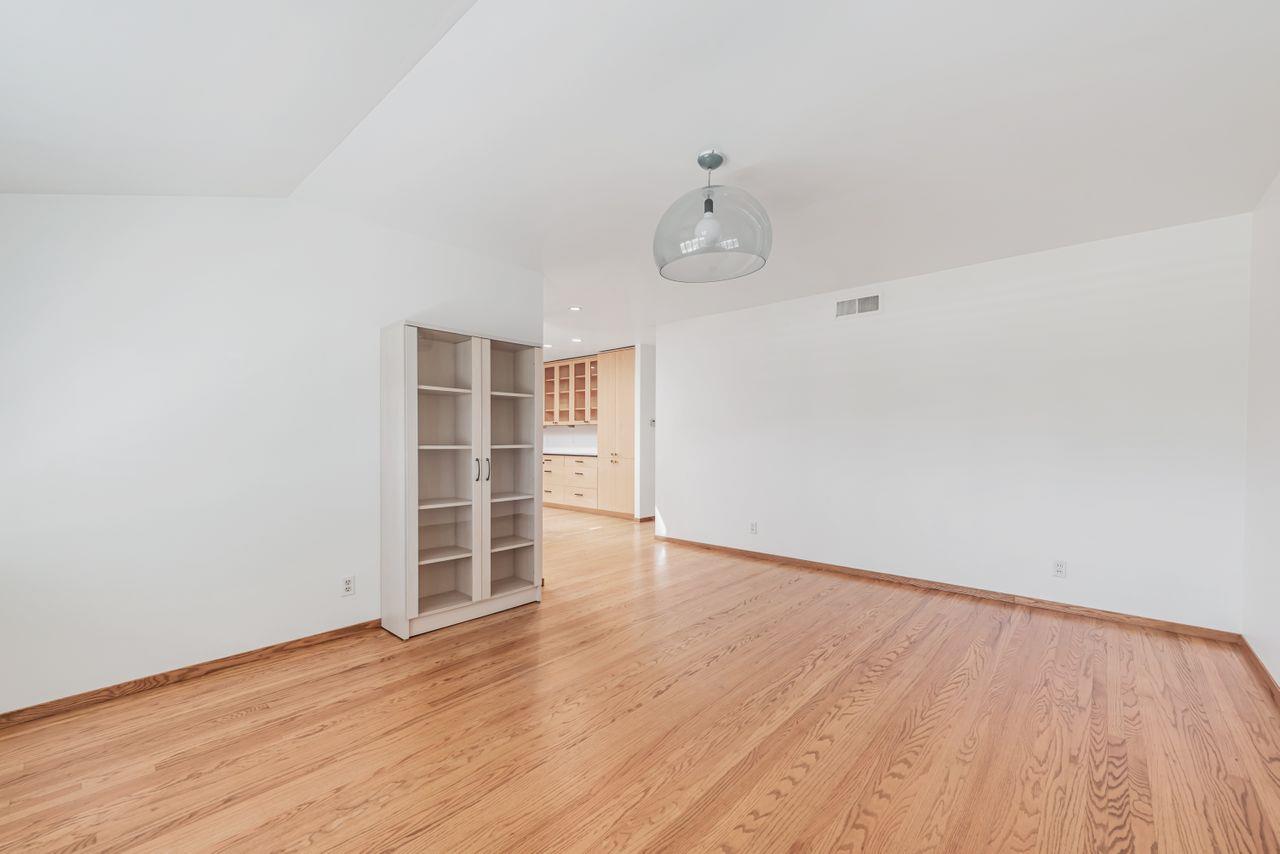 Detail Gallery Image 20 of 47 For 939 Poplar Ave, Sunnyvale,  CA 94086 - 3 Beds | 2 Baths