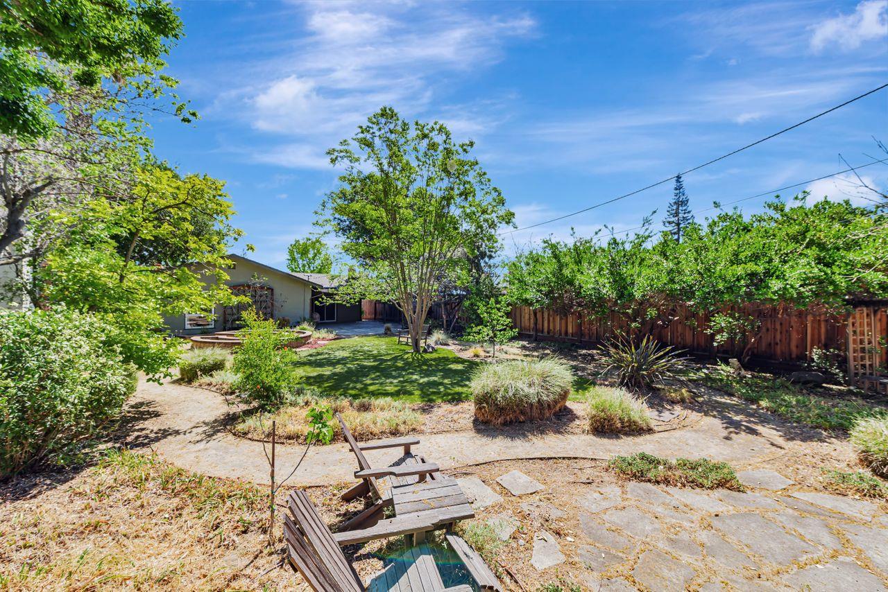 Detail Gallery Image 41 of 47 For 939 Poplar Ave, Sunnyvale,  CA 94086 - 3 Beds | 2 Baths