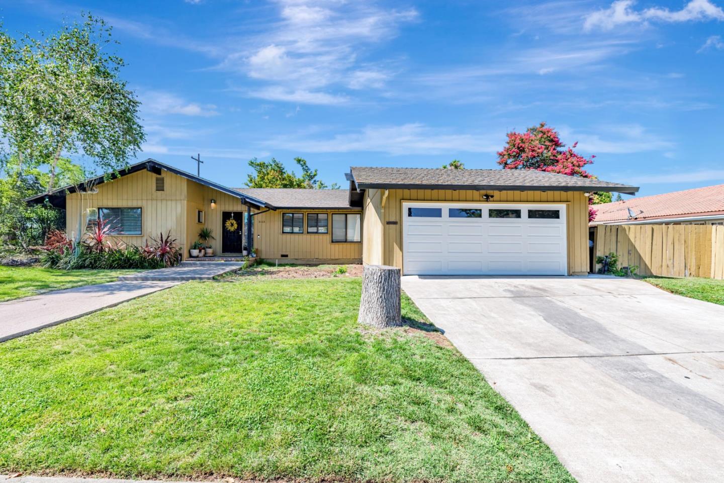Detail Gallery Image 1 of 32 For 3115 Polk Way, Stockton,  CA 95219 - 3 Beds | 2 Baths