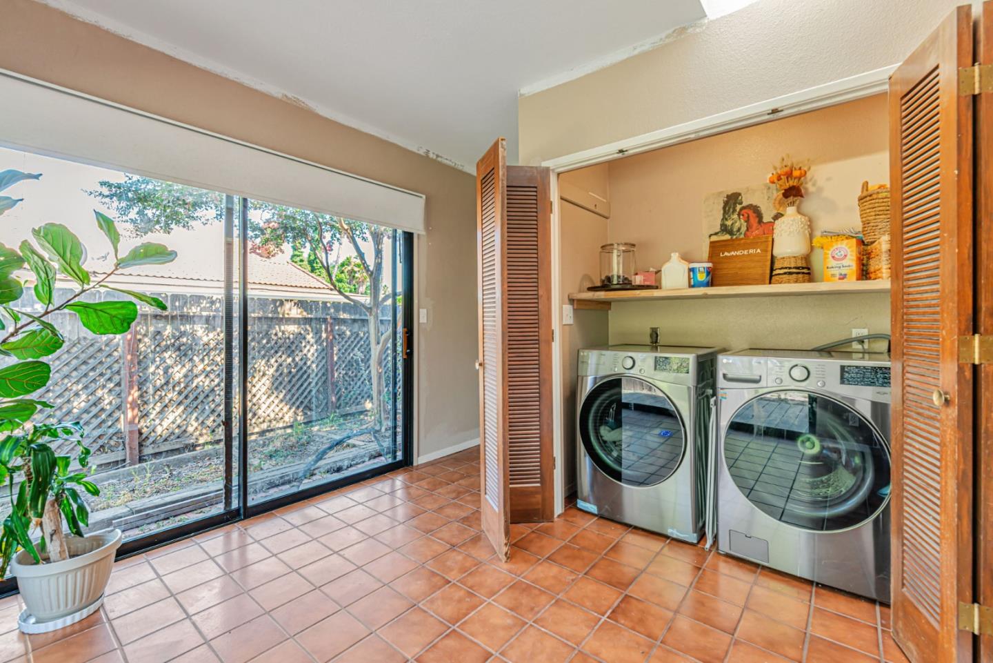Detail Gallery Image 23 of 32 For 3115 Polk Way, Stockton,  CA 95219 - 3 Beds | 2 Baths