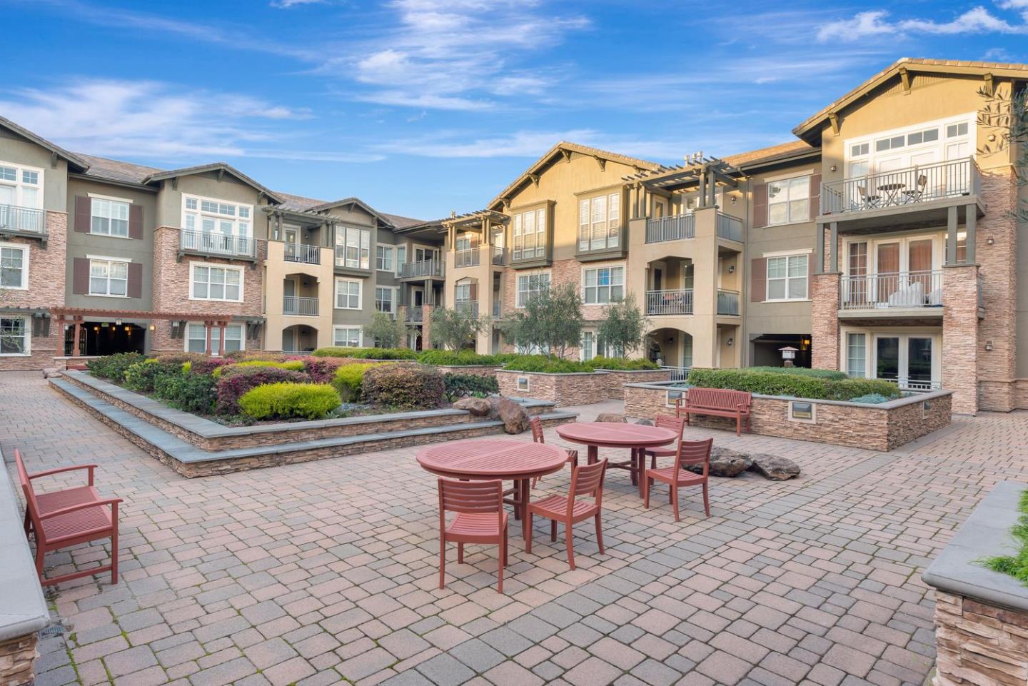 Detail Gallery Image 2 of 9 For 2881 Meridian Ave #347,  San Jose,  CA 95124 - 2 Beds | 2 Baths