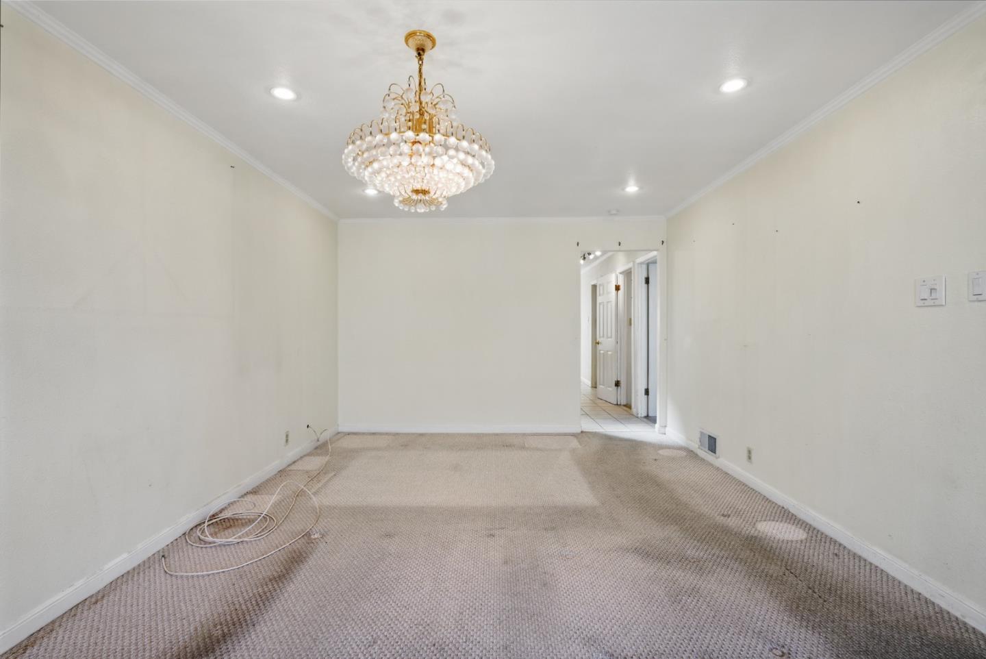 Detail Gallery Image 11 of 25 For 139 Frankfort St, Daly City,  CA 94014 - 4 Beds | 2 Baths