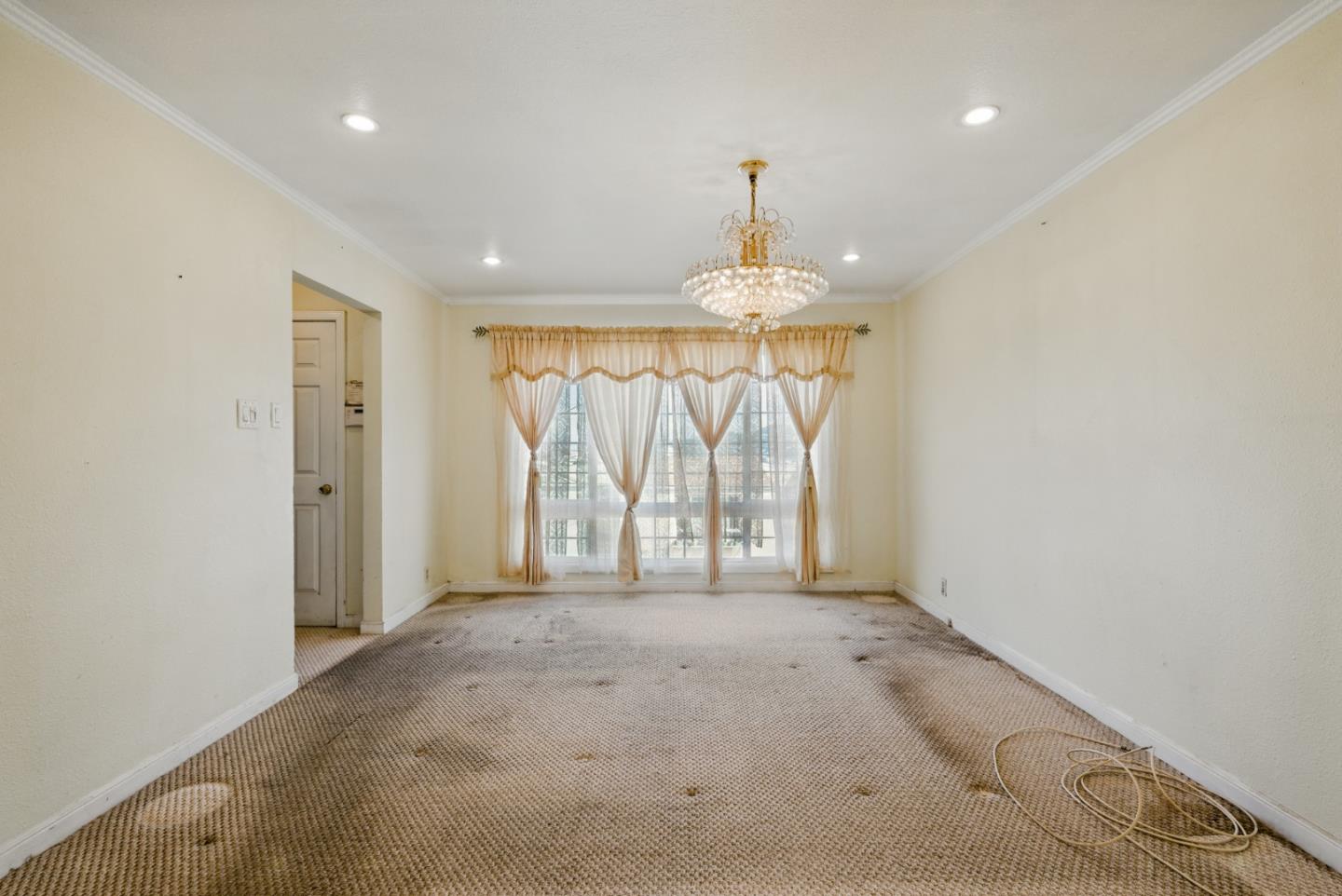 Detail Gallery Image 16 of 25 For 139 Frankfort St, Daly City,  CA 94014 - 4 Beds | 2 Baths