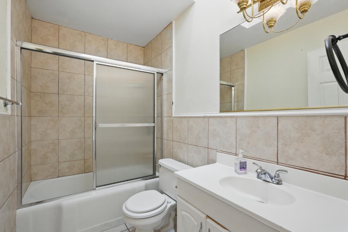 Detail Gallery Image 18 of 25 For 139 Frankfort St, Daly City,  CA 94014 - 4 Beds | 2 Baths