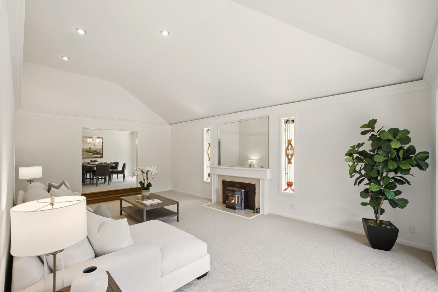 Detail Gallery Image 11 of 35 For 11633 Dawson Dr, Los Altos Hills,  CA 94024 - 5 Beds | 3 Baths