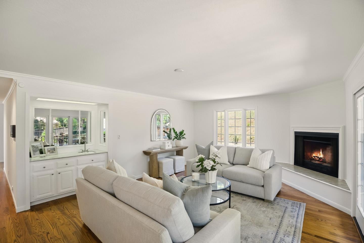 Detail Gallery Image 23 of 35 For 11633 Dawson Dr, Los Altos Hills,  CA 94024 - 5 Beds | 3 Baths