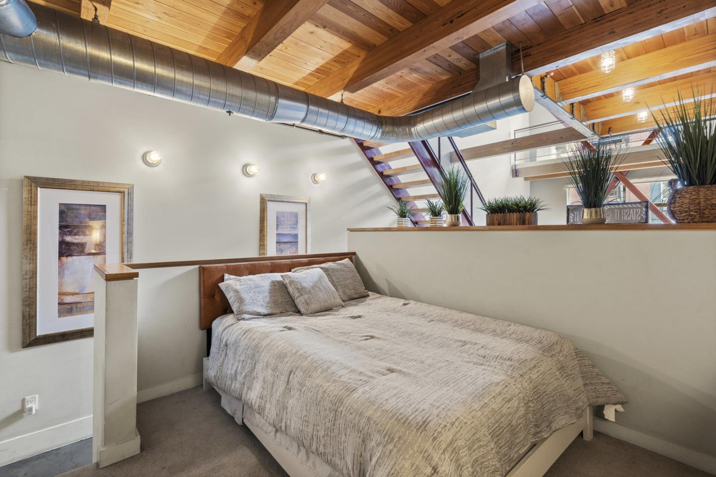 Detail Gallery Image 7 of 14 For 333 Santana Row #241,  San Jose,  CA 95128 - 2 Beds | 1/1 Baths