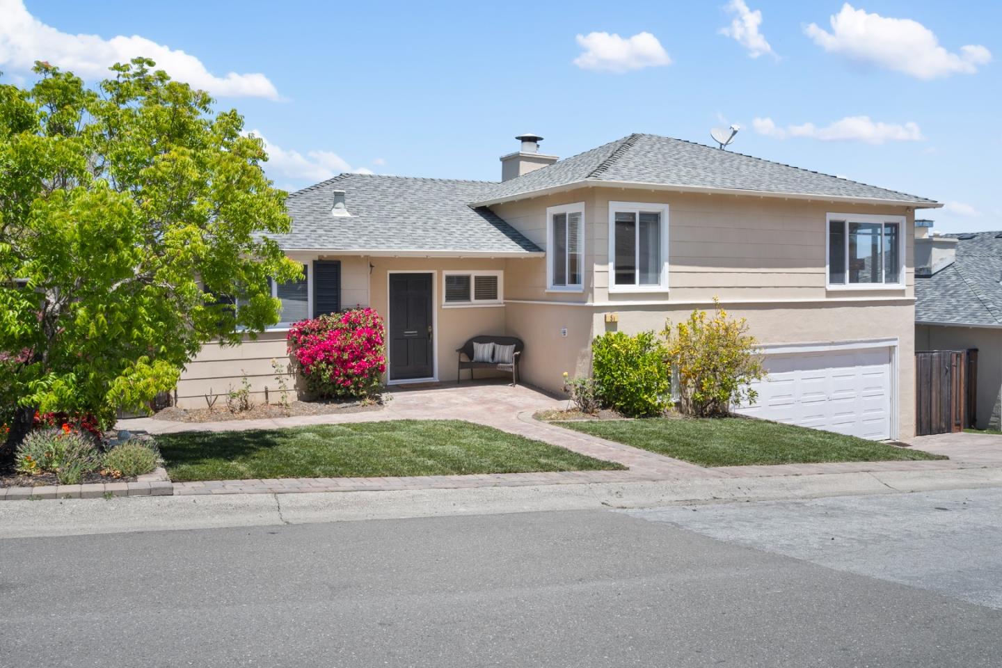 Detail Gallery Image 2 of 51 For 50 La Prenda, Millbrae,  CA 94030 - 3 Beds | 2 Baths