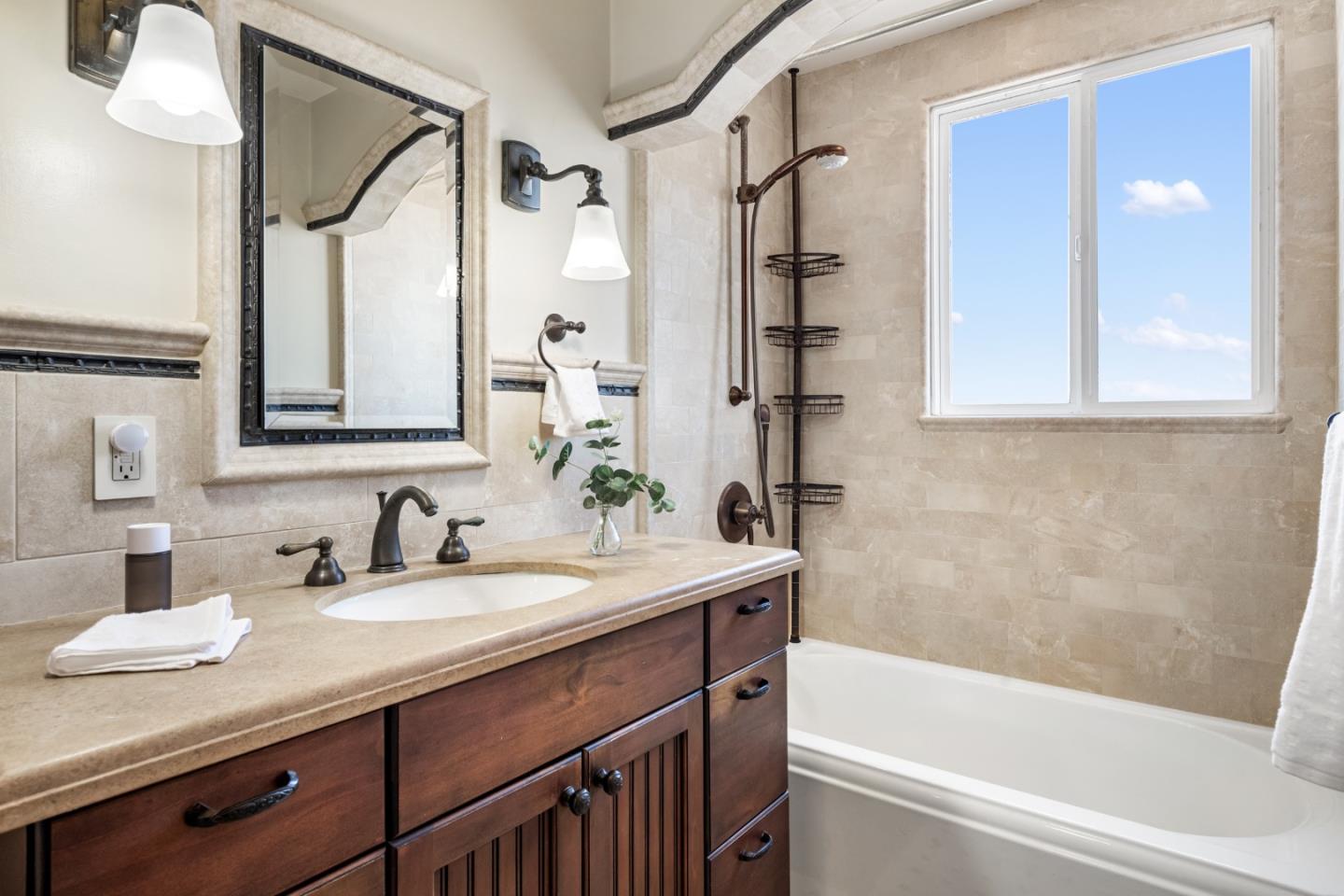 Detail Gallery Image 31 of 51 For 50 La Prenda, Millbrae,  CA 94030 - 3 Beds | 2 Baths