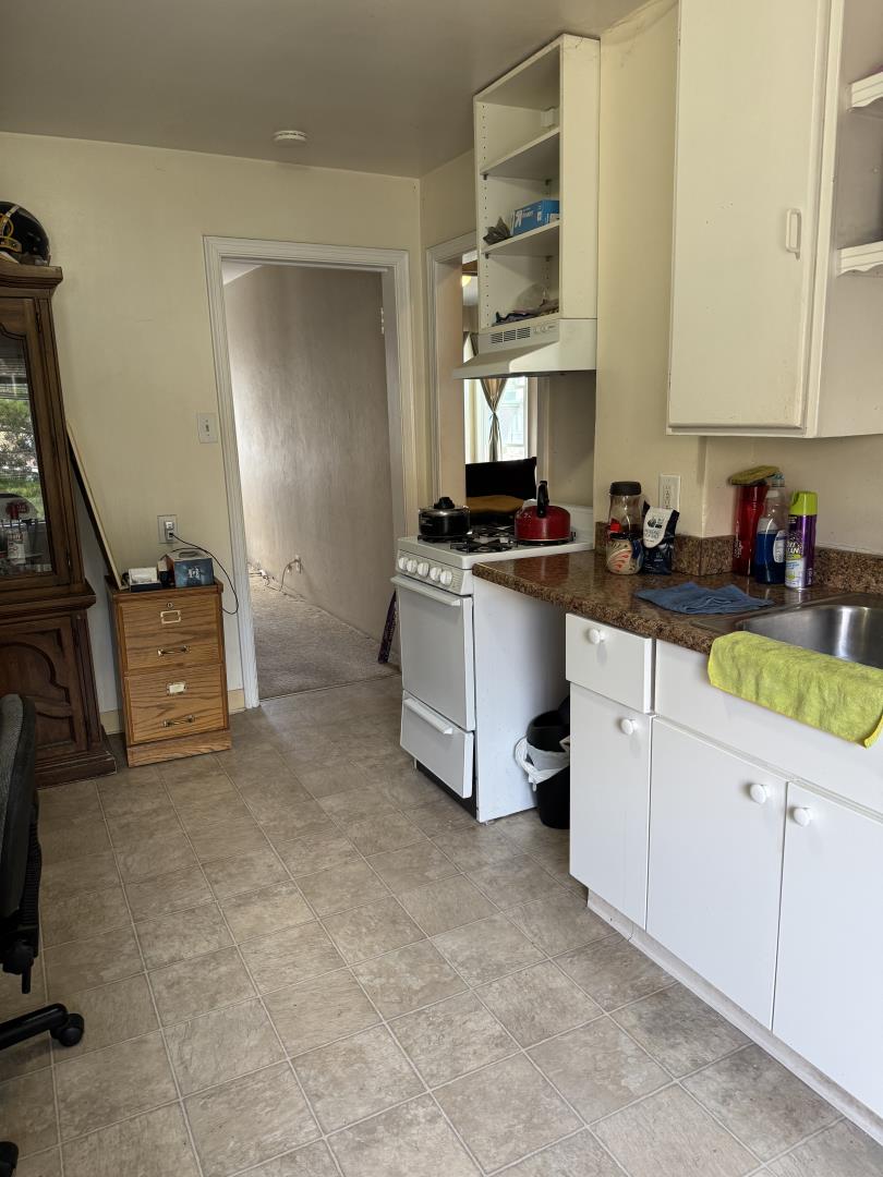Detail Gallery Image 4 of 7 For 33 Lewis Ave, South San Francisco,  CA 94080 - – Beds | – Baths