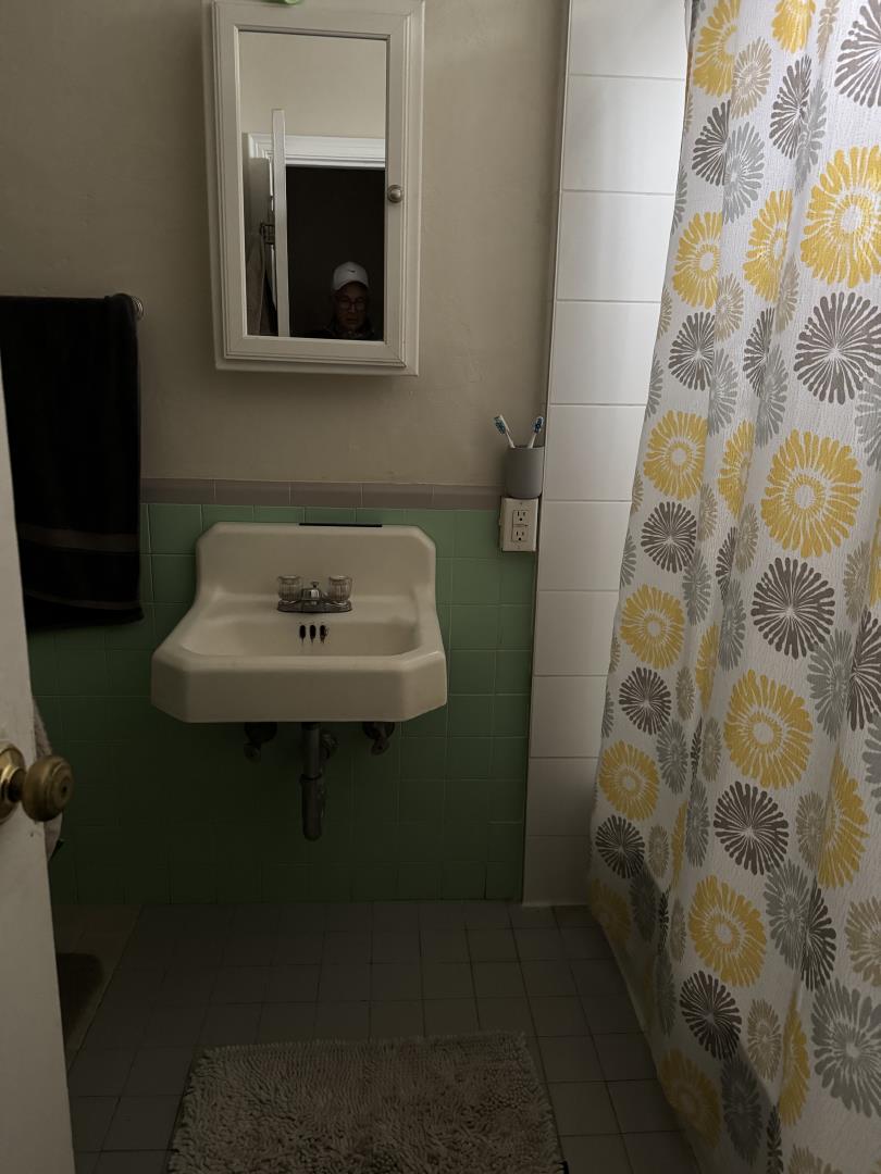 Detail Gallery Image 5 of 7 For 33 Lewis Ave, South San Francisco,  CA 94080 - – Beds | – Baths