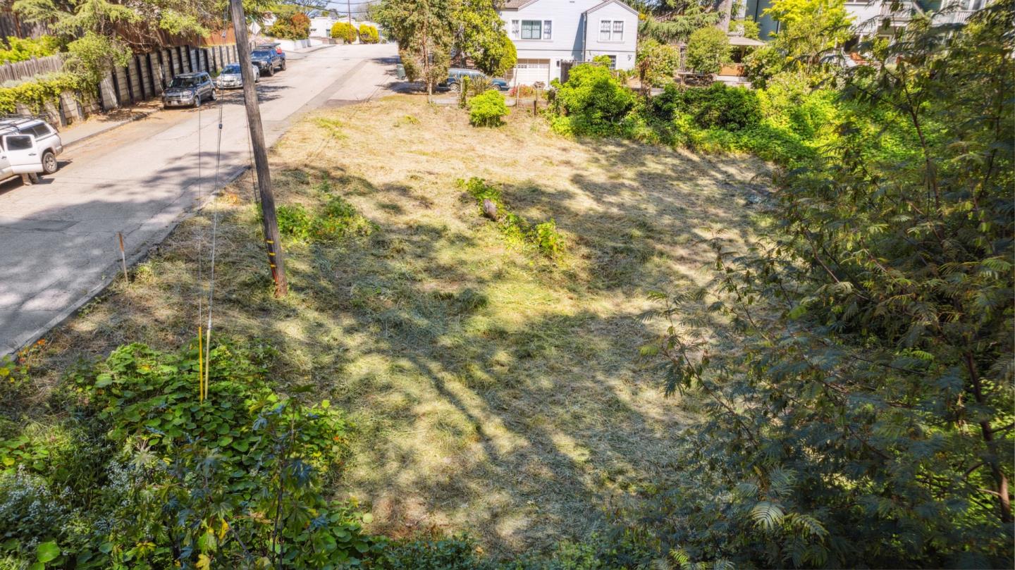 Detail Gallery Image 8 of 12 For 140 S Branciforte Ave, Santa Cruz,  CA 95062 - – Beds | – Baths