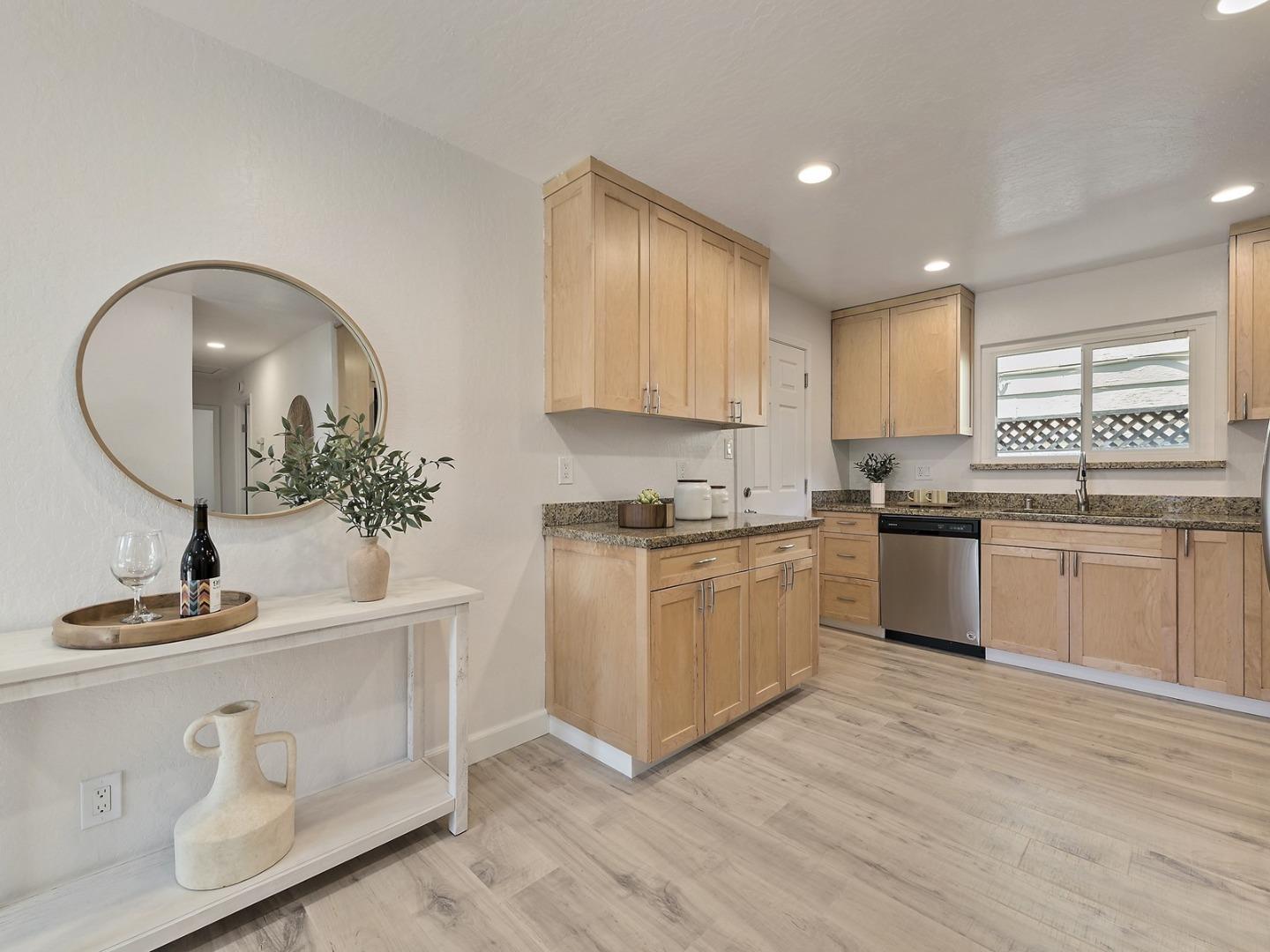 Detail Gallery Image 10 of 24 For 2106 Treewood Ln, San Jose,  CA 95132 - 3 Beds | 2 Baths