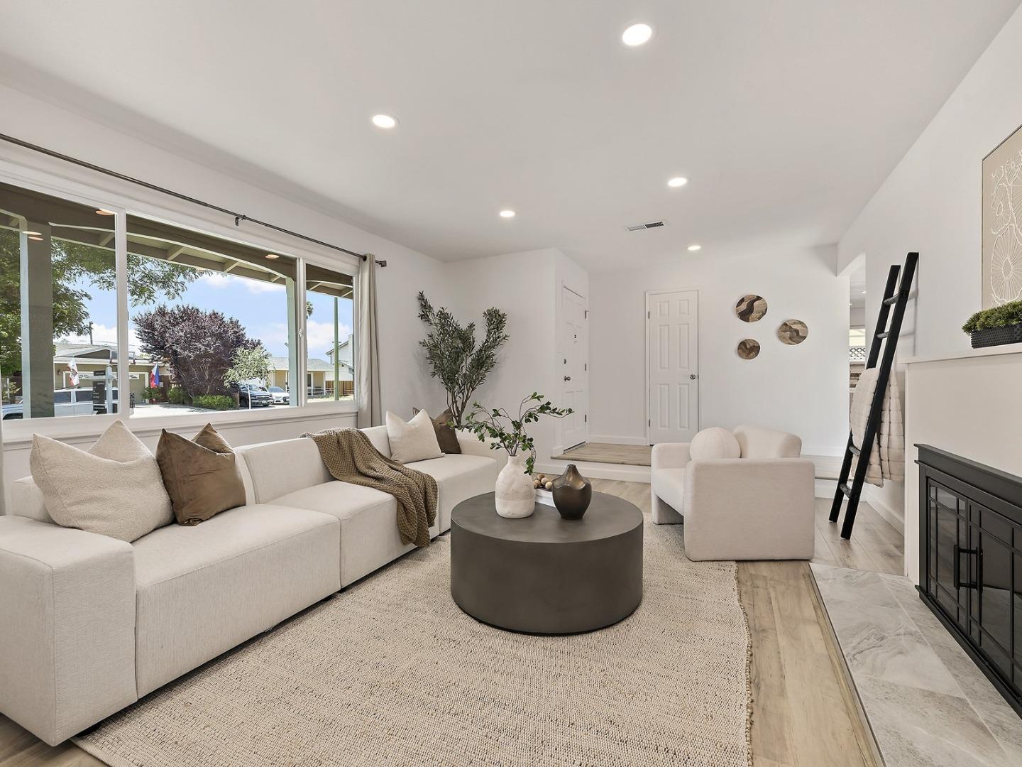 Detail Gallery Image 6 of 24 For 2106 Treewood Ln, San Jose,  CA 95132 - 3 Beds | 2 Baths
