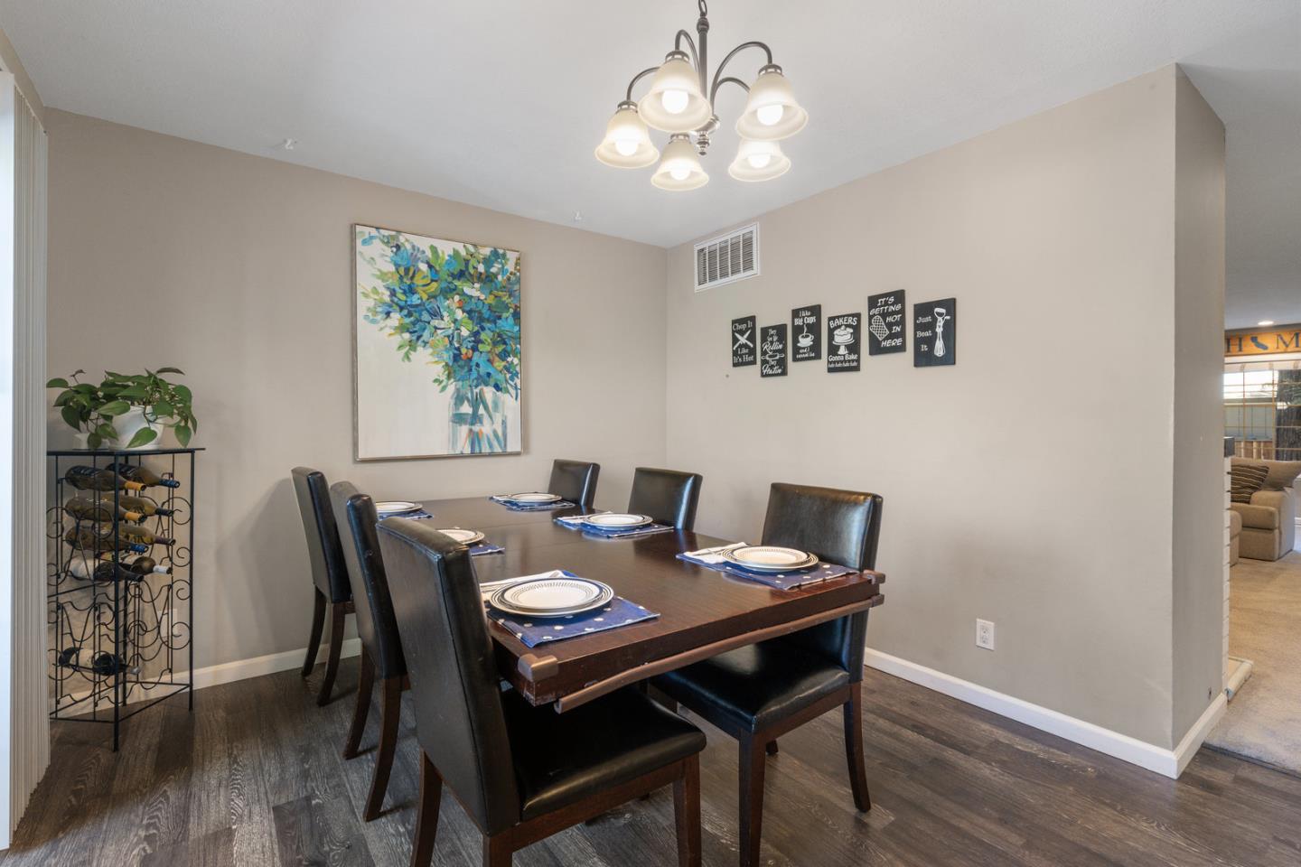 Detail Gallery Image 9 of 16 For 728 Duncanville Ct, Campbell,  CA 95008 - 3 Beds | 2/1 Baths