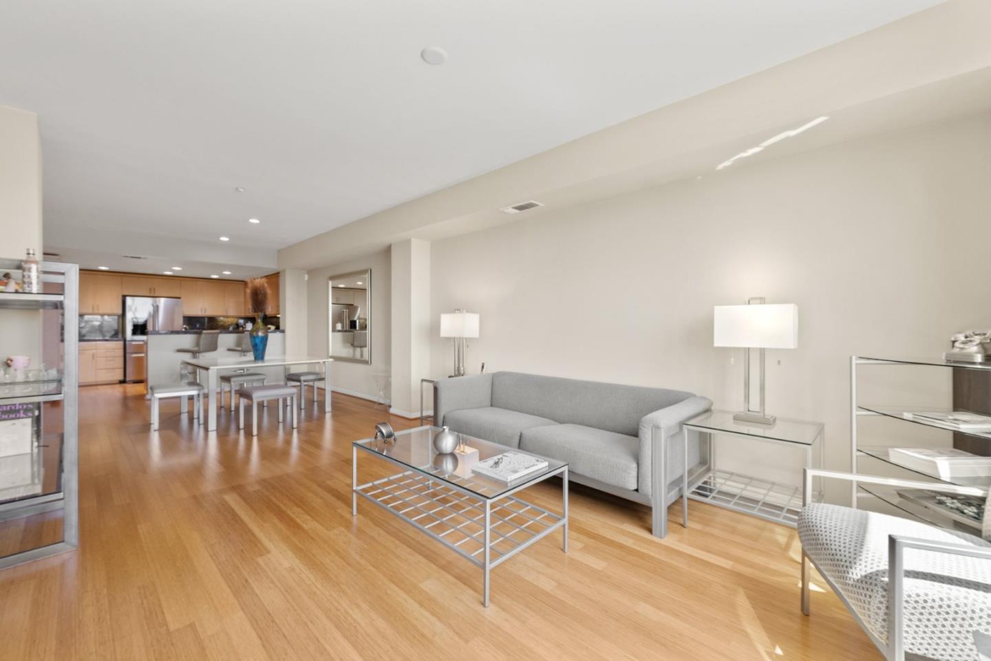 Detail Gallery Image 14 of 47 For 2853 Regatta Dr, Oakland,  CA 94601 - 3 Beds | 2/1 Baths