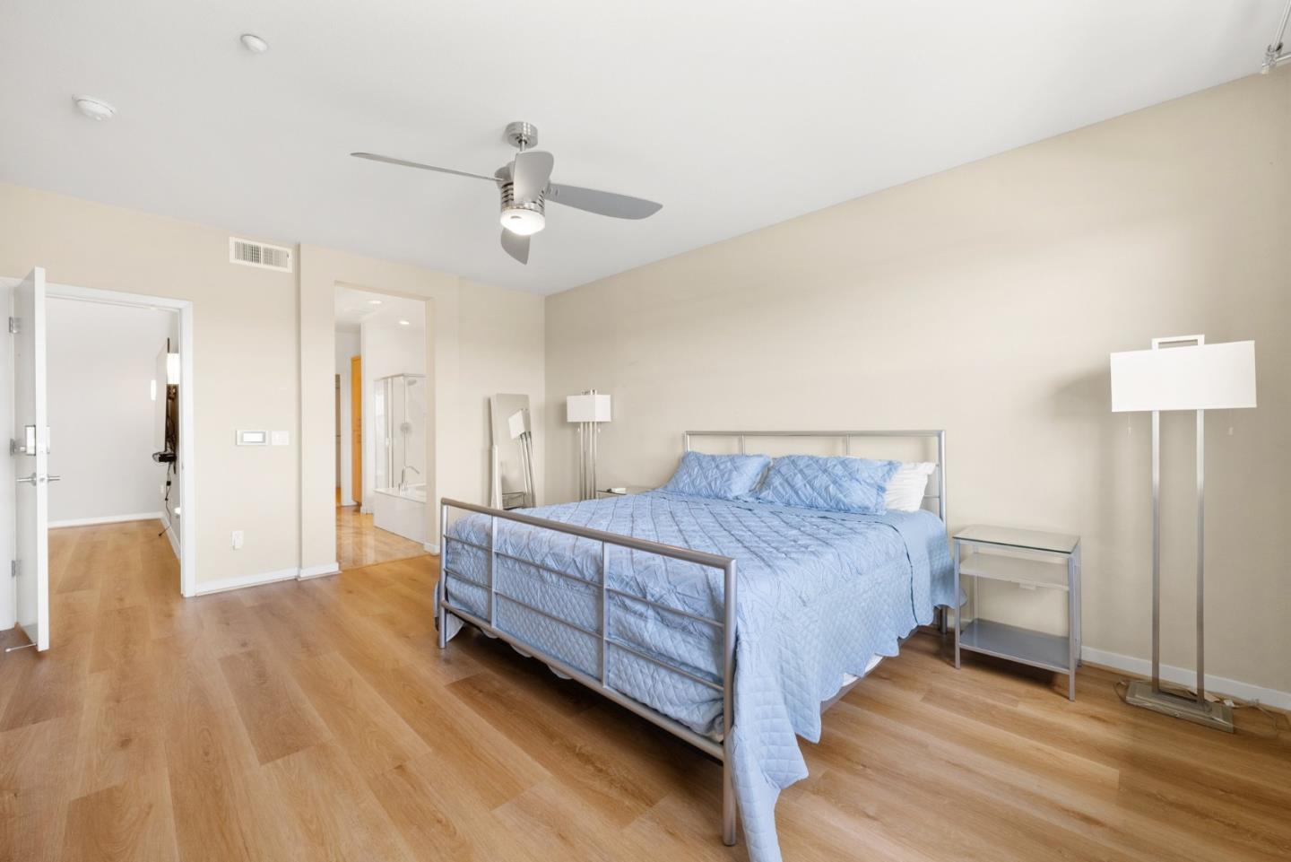 Detail Gallery Image 25 of 47 For 2853 Regatta Dr, Oakland,  CA 94601 - 3 Beds | 2/1 Baths