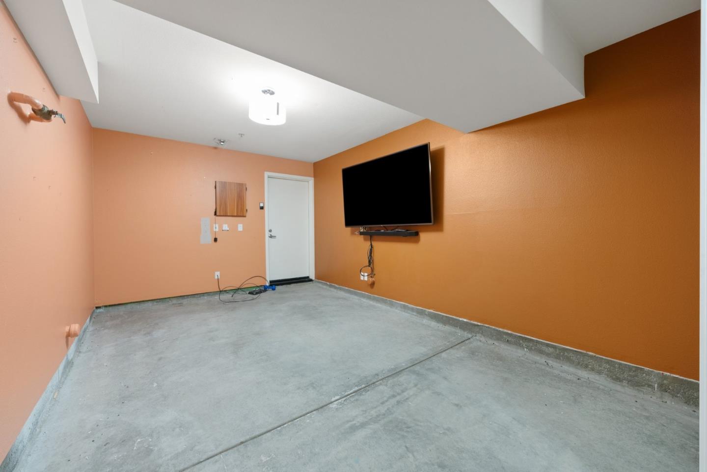 Detail Gallery Image 39 of 47 For 2853 Regatta Dr, Oakland,  CA 94601 - 3 Beds | 2/1 Baths