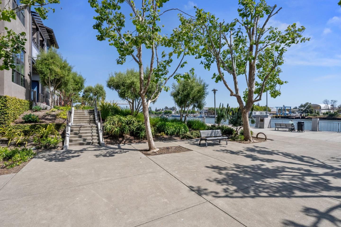 Detail Gallery Image 41 of 47 For 2853 Regatta Dr, Oakland,  CA 94601 - 3 Beds | 2/1 Baths