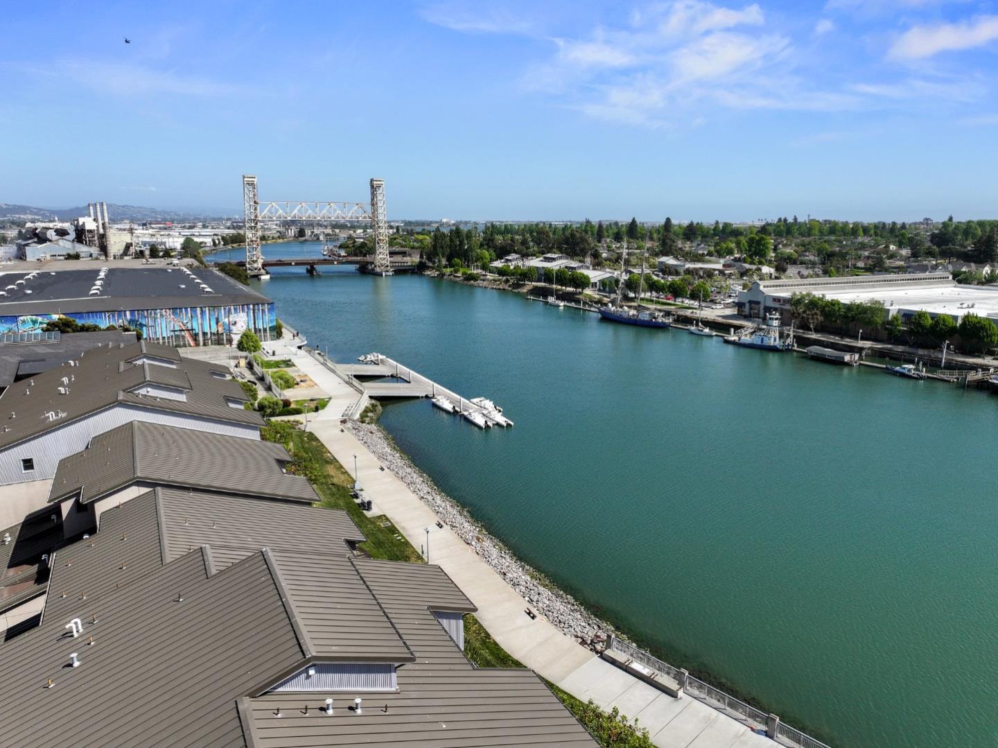 Detail Gallery Image 45 of 47 For 2853 Regatta Dr, Oakland,  CA 94601 - 3 Beds | 2/1 Baths