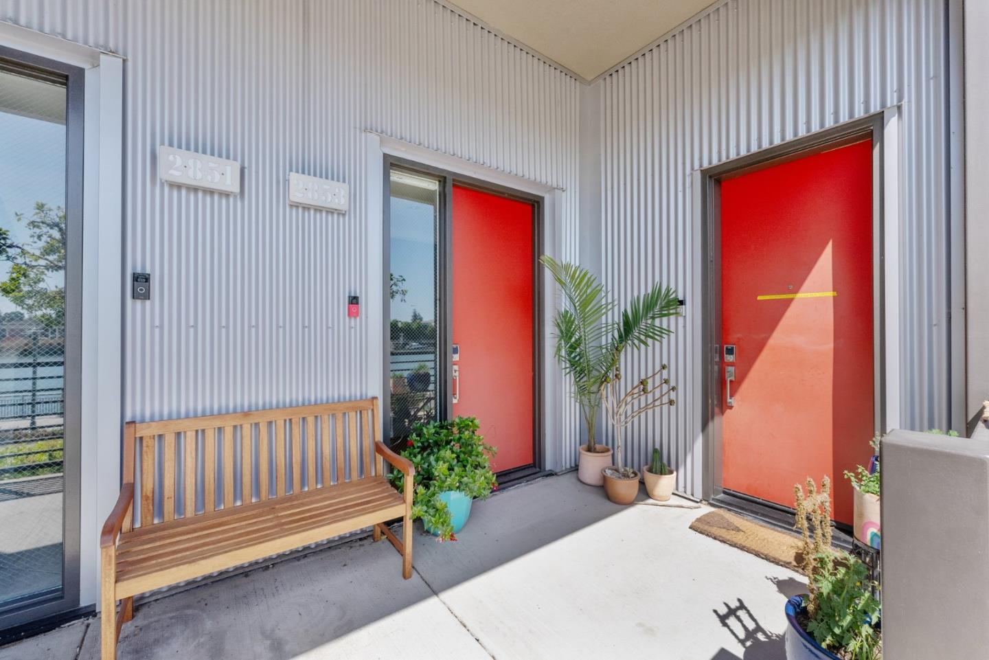 Detail Gallery Image 9 of 47 For 2853 Regatta Dr, Oakland,  CA 94601 - 3 Beds | 2/1 Baths