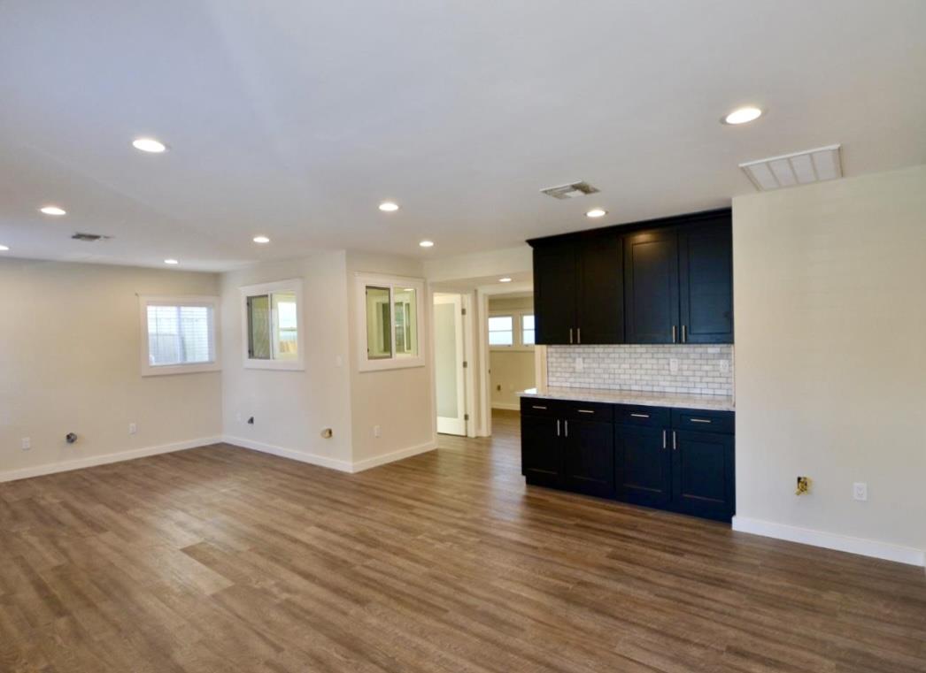 Detail Gallery Image 5 of 12 For 3365 Keaton Loop a,  San Jose,  CA 95121 - – Beds | – Baths