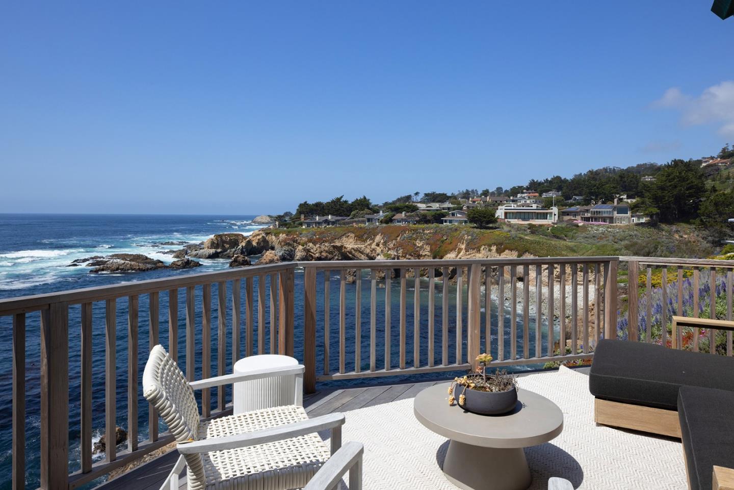 Detail Gallery Image 10 of 33 For 30530 Aurora Del Mar, Carmel,  CA 93923 - 3 Beds | 2/1 Baths