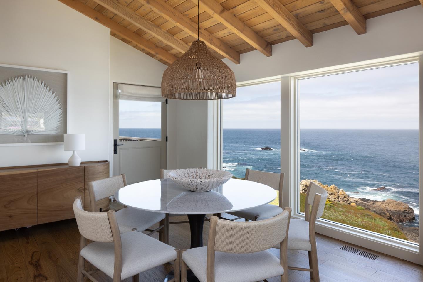 Detail Gallery Image 12 of 33 For 30530 Aurora Del Mar, Carmel,  CA 93923 - 3 Beds | 2/1 Baths