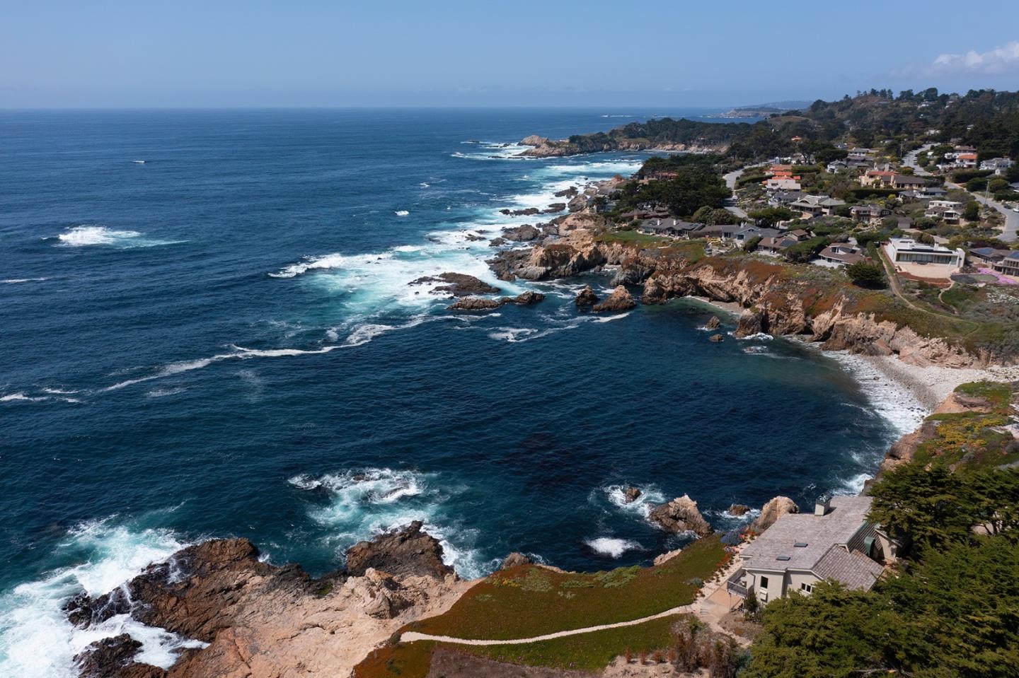 Detail Gallery Image 3 of 33 For 30530 Aurora Del Mar, Carmel,  CA 93923 - 3 Beds | 2/1 Baths