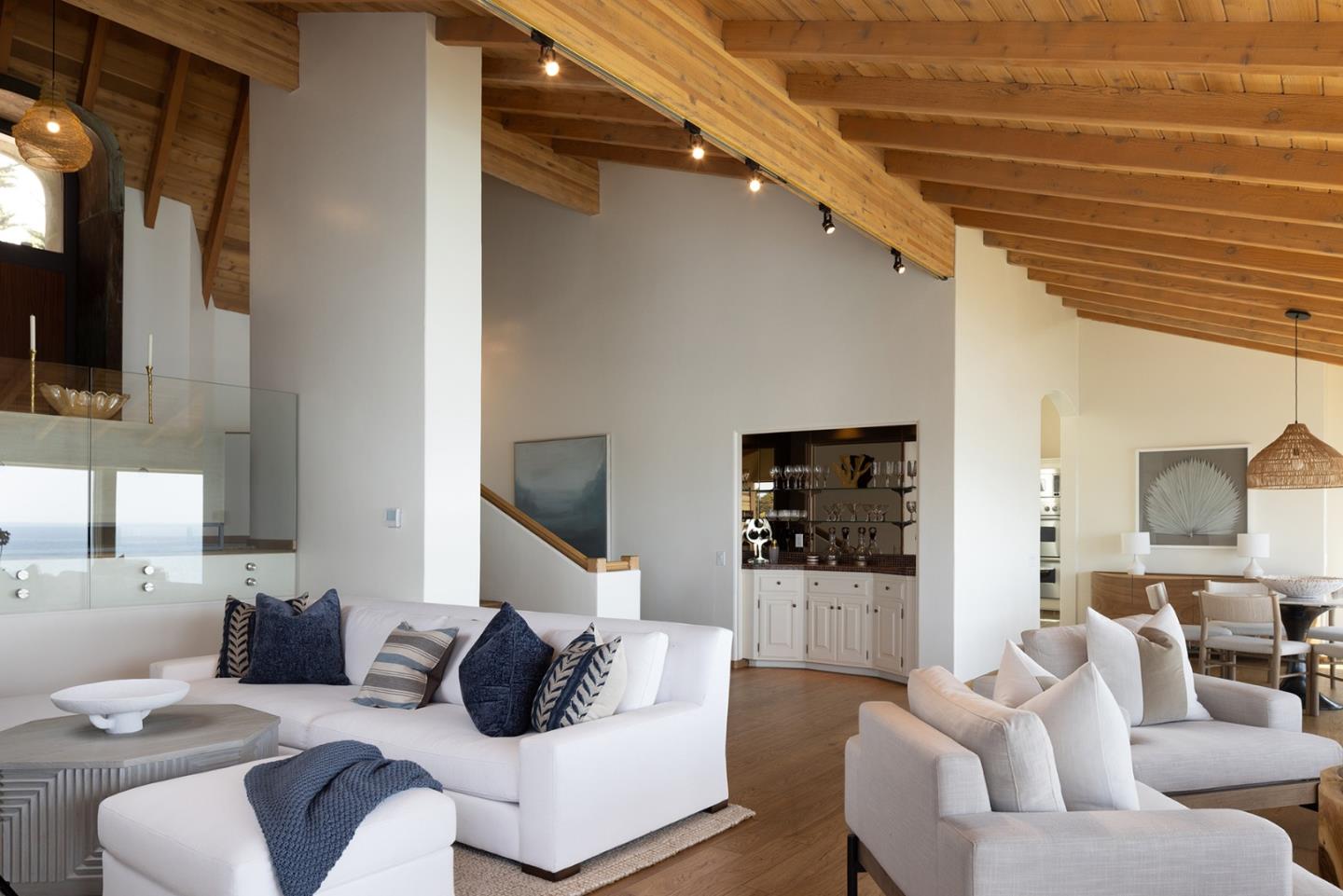 Detail Gallery Image 7 of 33 For 30530 Aurora Del Mar, Carmel,  CA 93923 - 3 Beds | 2/1 Baths