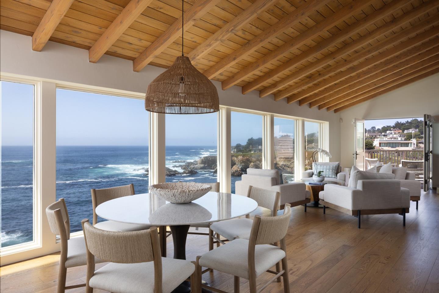 Detail Gallery Image 9 of 33 For 30530 Aurora Del Mar, Carmel,  CA 93923 - 3 Beds | 2/1 Baths