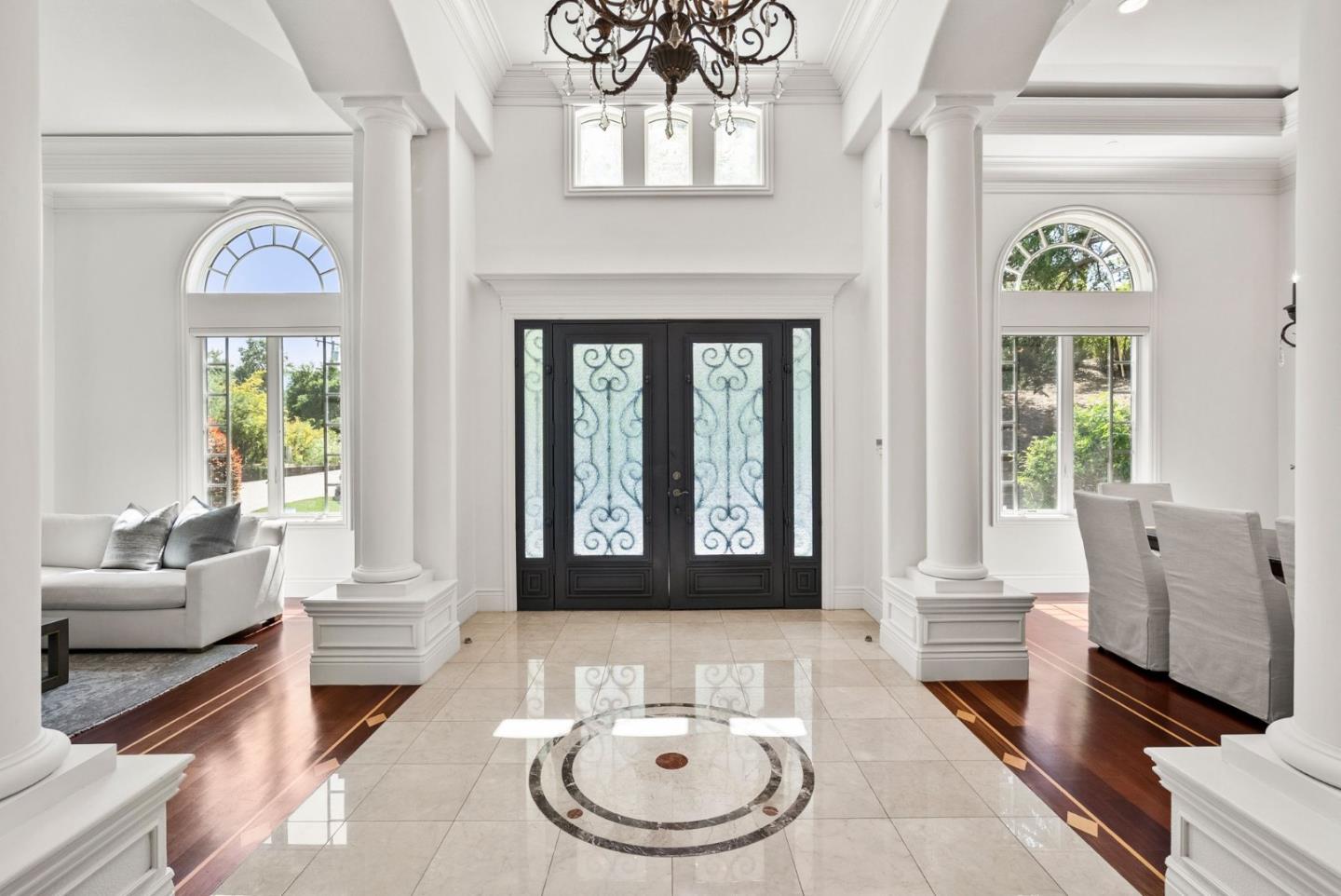 Detail Gallery Image 12 of 63 For 12690 Dianne Dr, Los Altos Hills,  CA 94022 - 6 Beds | 6/1 Baths