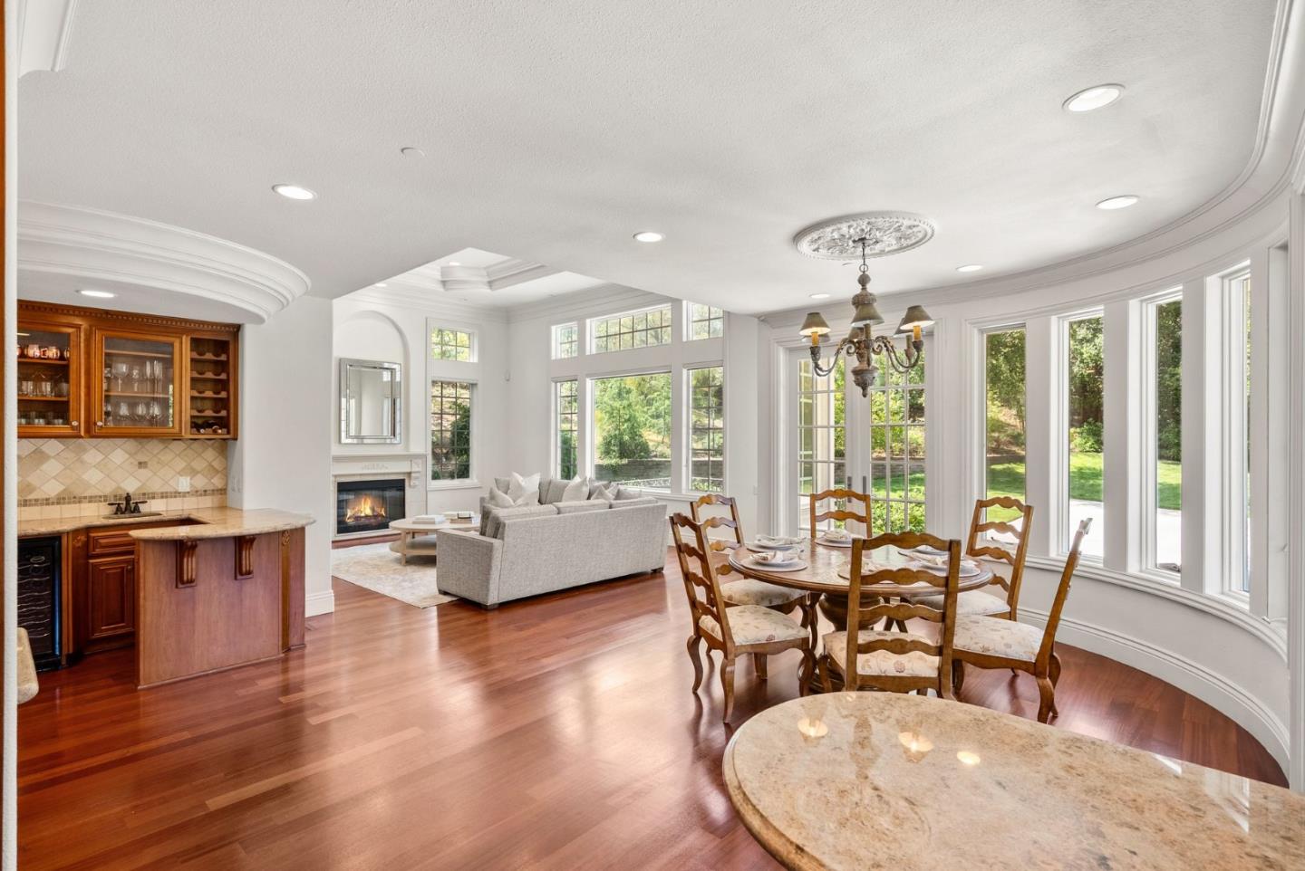 Detail Gallery Image 15 of 63 For 12690 Dianne Dr, Los Altos Hills,  CA 94022 - 6 Beds | 6/1 Baths