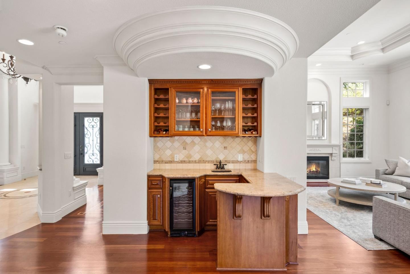 Detail Gallery Image 16 of 63 For 12690 Dianne Dr, Los Altos Hills,  CA 94022 - 6 Beds | 6/1 Baths