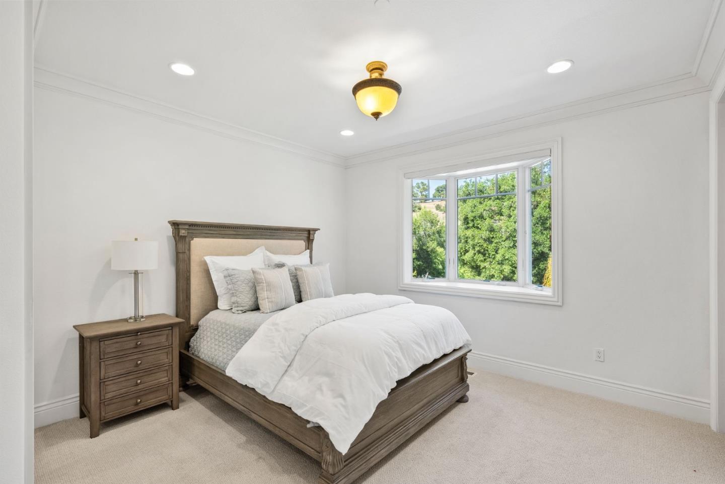 Detail Gallery Image 25 of 63 For 12690 Dianne Dr, Los Altos Hills,  CA 94022 - 6 Beds | 6/1 Baths