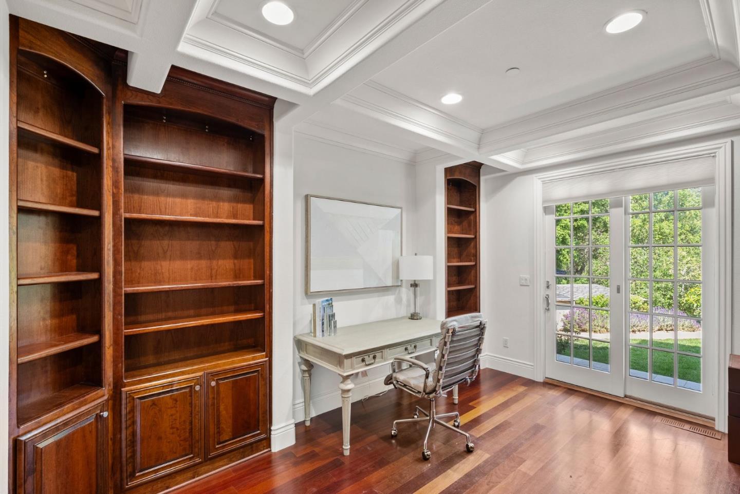 Detail Gallery Image 27 of 63 For 12690 Dianne Dr, Los Altos Hills,  CA 94022 - 6 Beds | 6/1 Baths